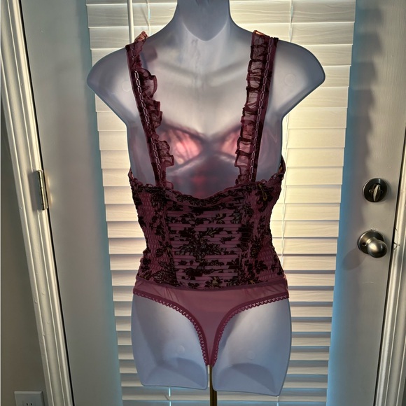 🩷Free People~Weekend Plans Bodysuit - Picture 6 of 15